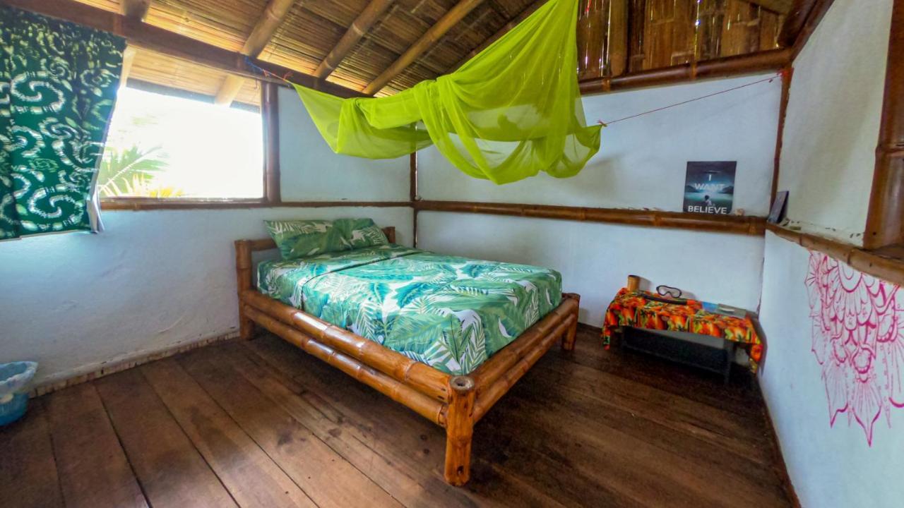 Raices Mompiche Hotel Bagian luar foto