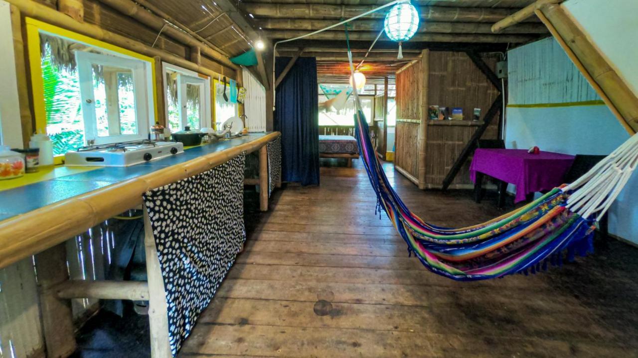 Raices Mompiche Hotel Bagian luar foto